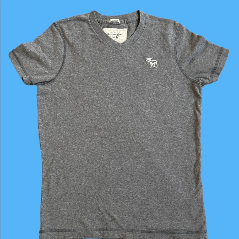 A&F MUSCLE TEE LARGE